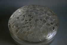 ANTIQUE RENE LALIQUE LE LYS GLASS BOX - CIRCA 1922