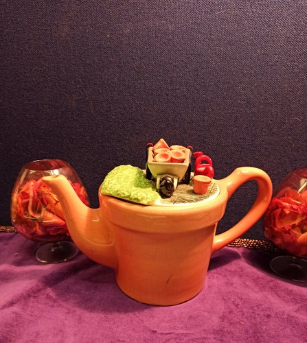 Vintage novelty teapot plant - novelty,