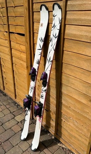 Vintage rossignol skis - skis, with