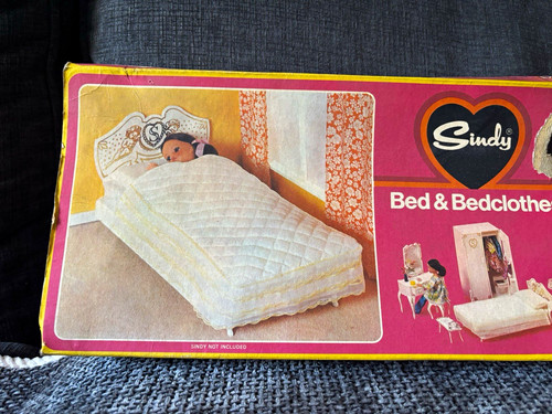 Sindy white bed - bed, &