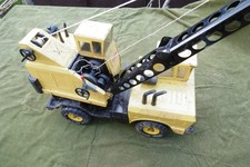 Tonka metal toy crane