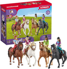 Horse Club 40-Piece Playset - Ride Out with 4 Horse Toys, 4 Rider Girls & Access