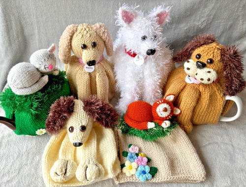 Hand knitted dog cat tea - or,