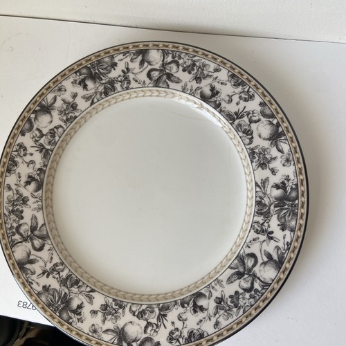 Royal doulton studio - royal,