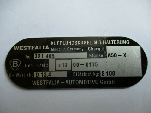 Nameplate hitch trailer