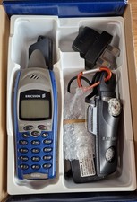 Ericsson R310s "Sharkfin" Vintage Phone, Powers On, Boxed