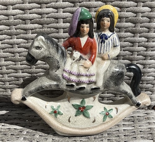 Staffordshire style figurine - staffordshire,