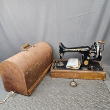 Singer 99 Hand Crank Sewing
