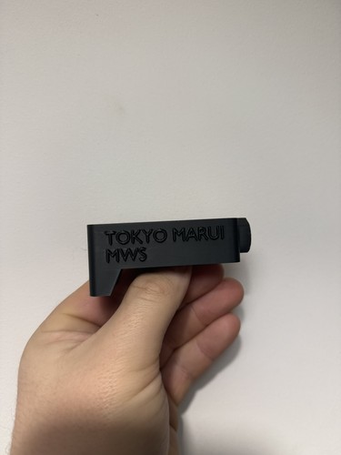 Black printed tokyo - 3d,