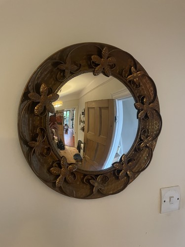 Round convex wall mirror - round,