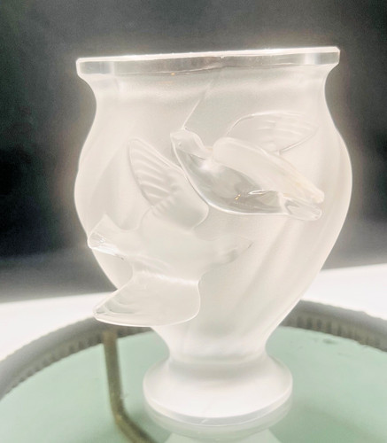 Lalique rosine vase twisted - rosine,