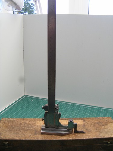 Vernier height gauge - vernier,