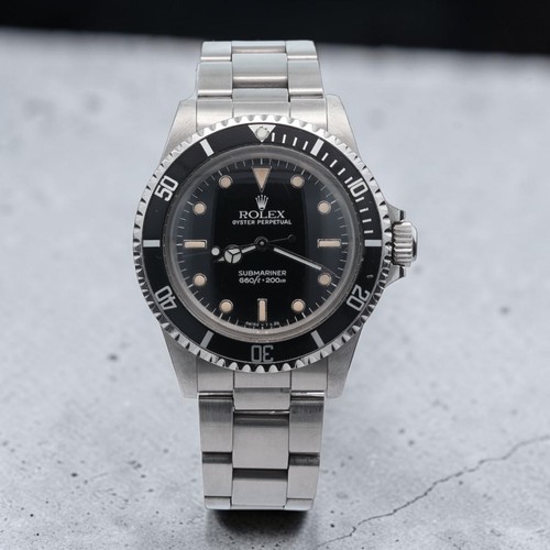 Rolex submariner date watch - no,