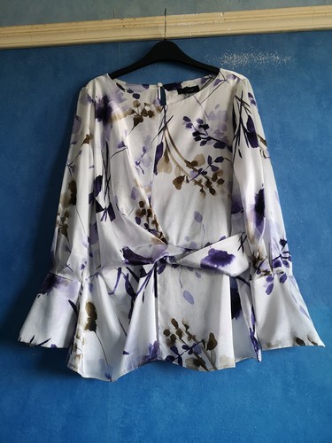 Bnwt autograph white floral - bnwt,