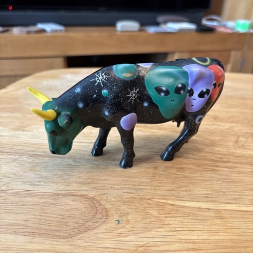 Cow parade cosmic - parade, daisy