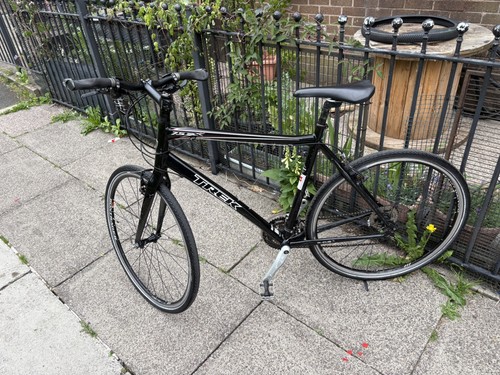 Trek large 22 - fx, 22.5”