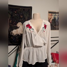 Express White Floral