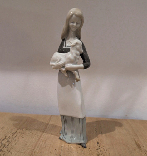 Lladro signed porcelain - lladro,