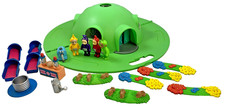 Teletubbies Teletubby Land Island Hill Playset House With 5 Figures Tomy 2003 Vtg