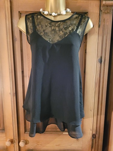 Bnwt lauren vidal - vidal, lace