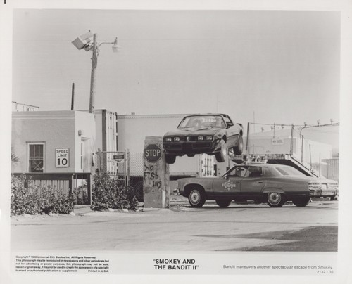 Smokey bandit trans am - smokey,