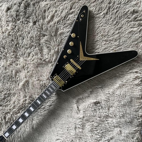 Black flying electric guitar - black,
