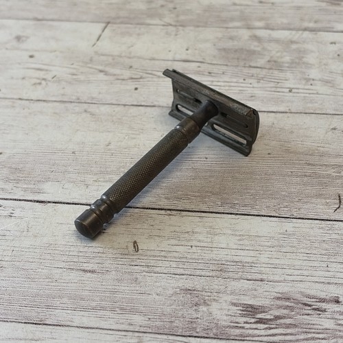 Vintage gillette razor - gillette,