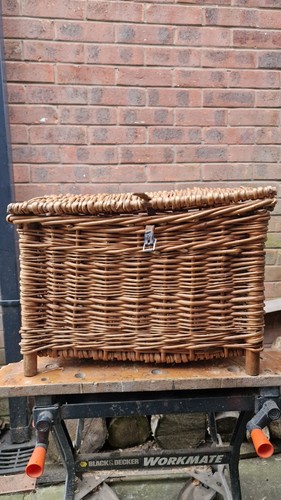 Wicker fishing picnic basket - picnic,