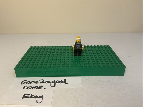 Lego space minifigure - lego,
