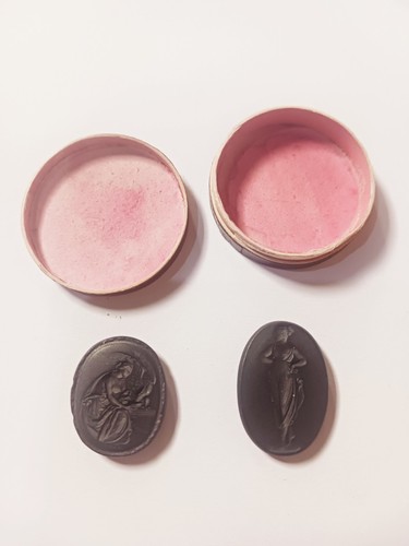 Pair antique wedgwood black - ​pair,