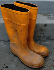 mens yellow DUNLOP Purofort