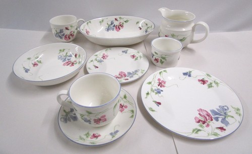 Royal doulton dinner set - royal,