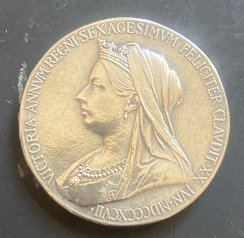 Queen victoria diamond - queen,