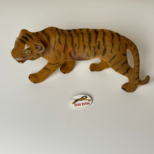Esso extra pin - extra, +