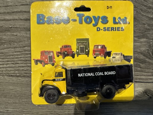 Base toys series 11 - toys, d-11