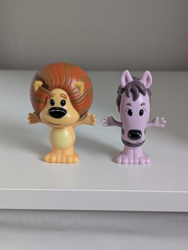 Raa the noisy lion - noisy, and