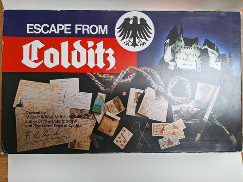 Escape from colditz board - escape, game