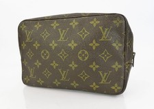 Auth LOUIS VUITTON Trousse