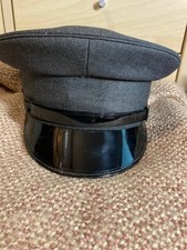 TRADITIONAL MEN'S CHAUFFER