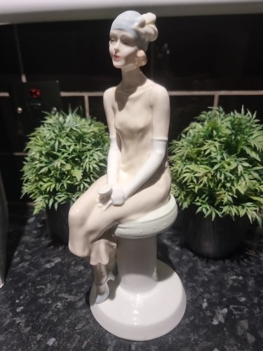 Art deco 1985 royal doulton - royal,