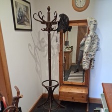 Vintage Artisan Freestanding