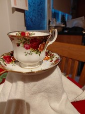 Royal Albert Old English Rose