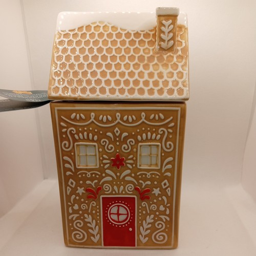 Gingerbread house ceramic - m&s,