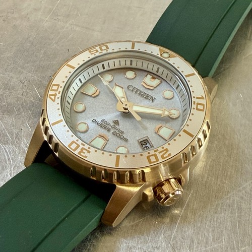 Citizen ladies - l@@k…,