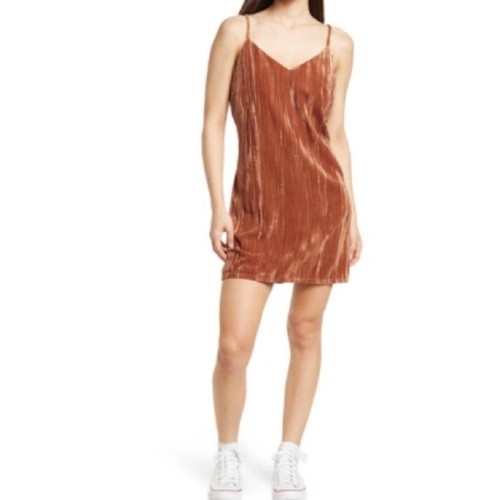 Elodie neck velvet cami - (a5),