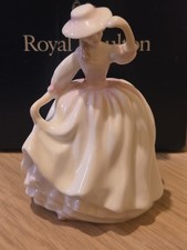 ROYAL DOULTON  Porcelain Lady