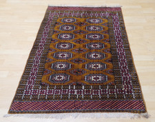 Superb Oriental Carpet Rug