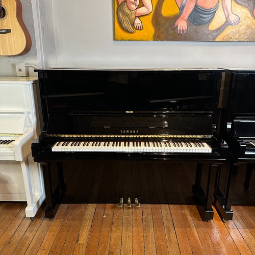 Yamaha upright piano black - piano,