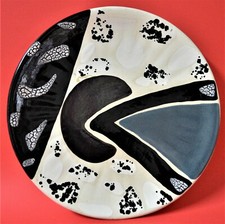 GLORIA LORENZO 1954 CERAMIC PLATE SIGNED 1992 HAND PAINTED POTTERY CUBAN ARTIST