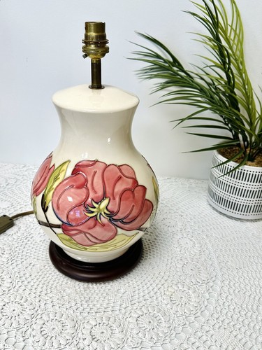 Moorcroft magnolia pattern - magnolia,